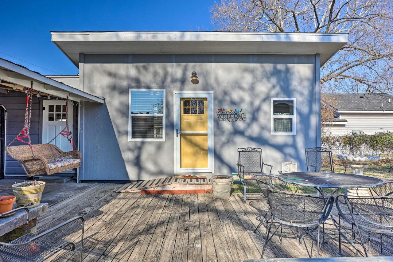 Cozy With Patio, Near Downtown! Holiday home
