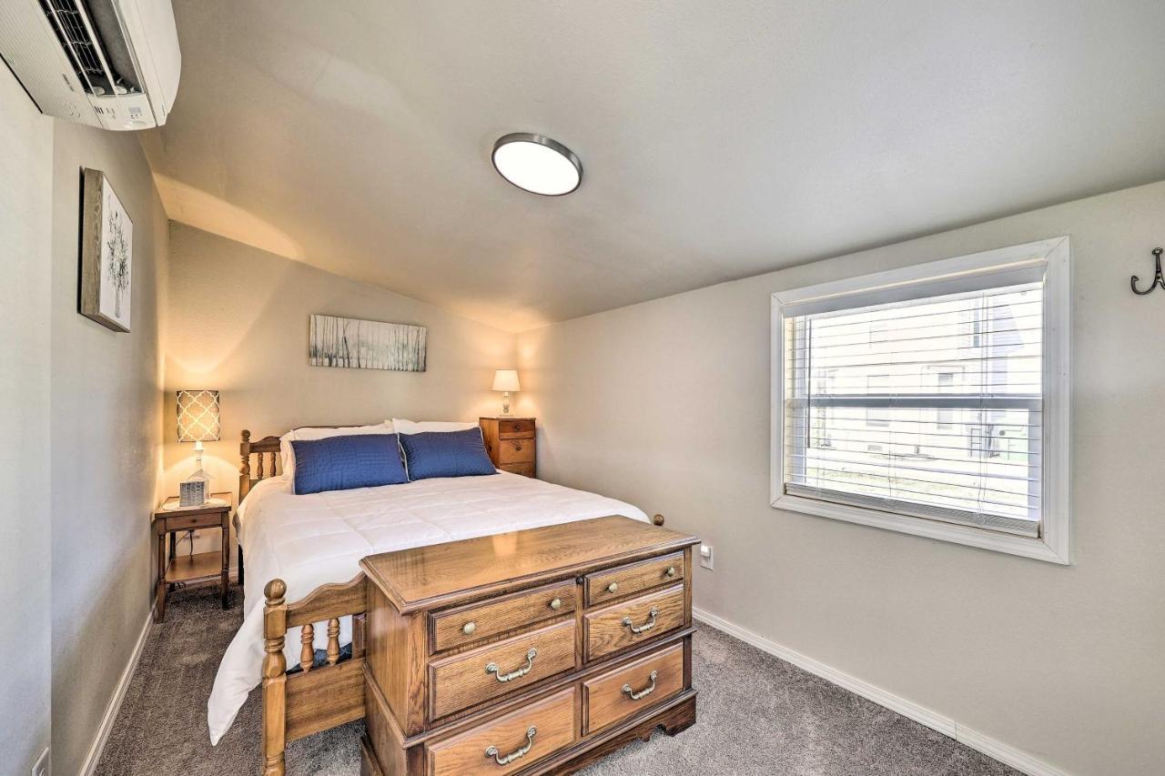 Cozy With Patio, Near Downtown! *